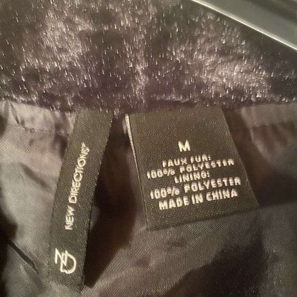 Faux fur vest - Picture 2 of 3